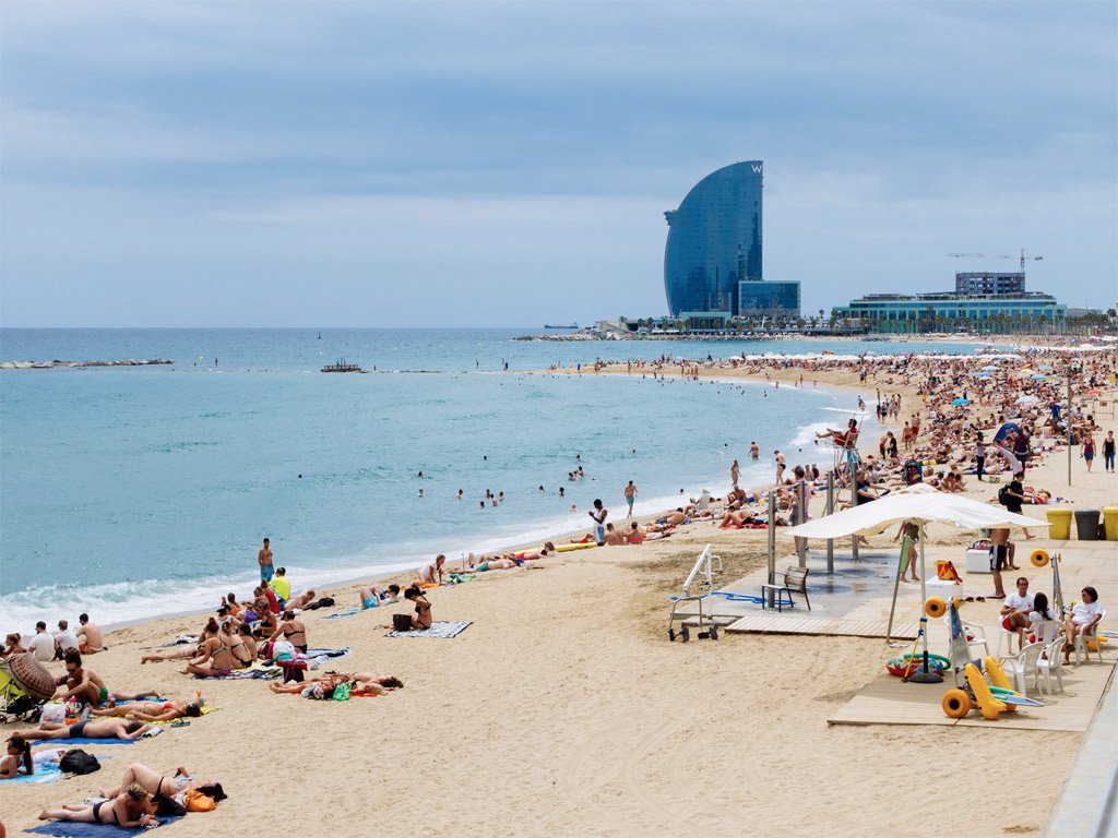 barceloneta plaji