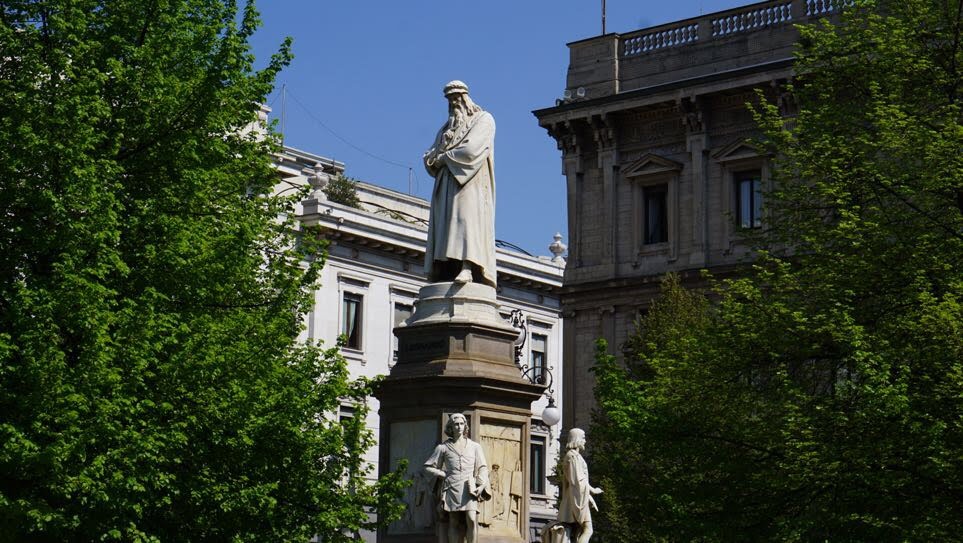 piazza della scala - milano turu